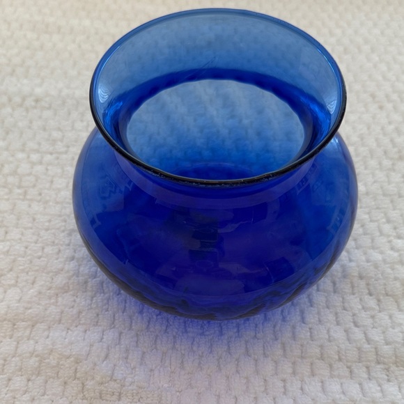 Indiana Glass Cobalt Blue Vase - Picture 1 of 3